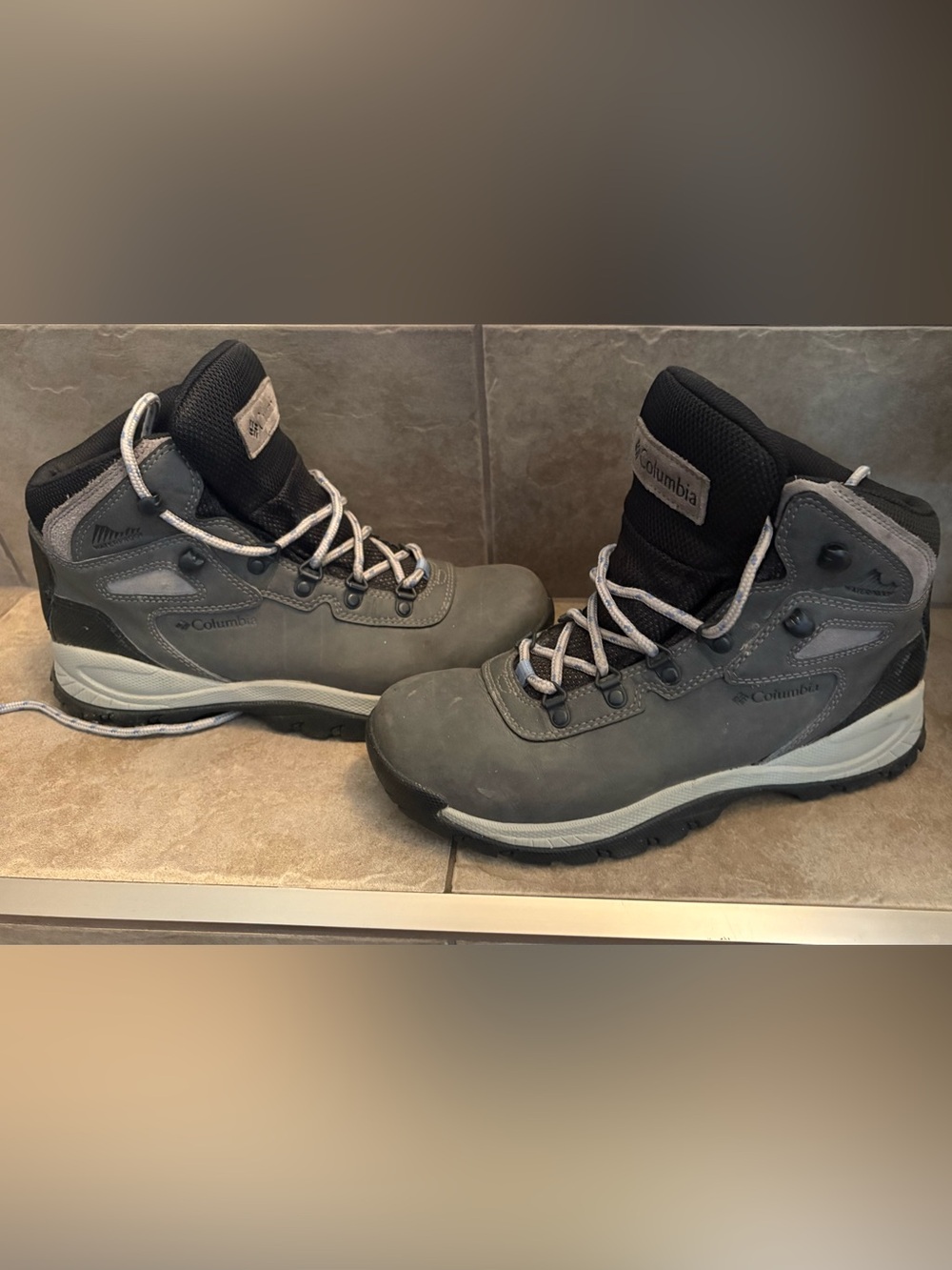 Columbia women’s Grey Outdoor Hiking Boots